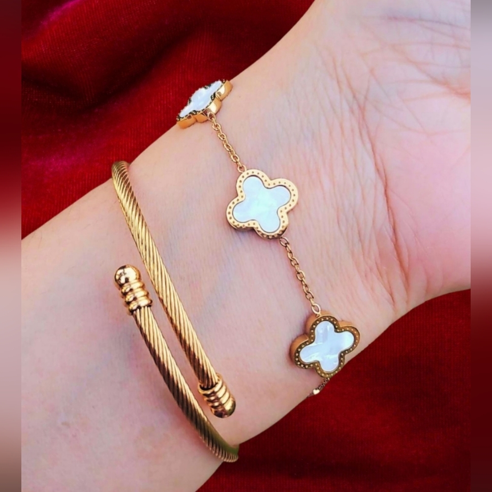 18k Gold plated Four Leaf‎ Clover bracelet